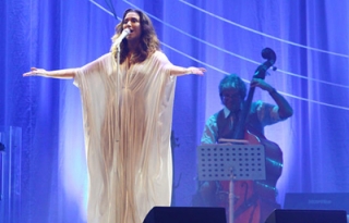 A cantora Maria Rita é uma das atrações a se apresentar no Festival