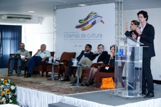 Secretário Carlos Paiva falou sobre os principais desafios em relação às questões de financiamento da cultura (Foto: San Roge)