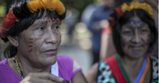 Comunidade indígena em Macapá (Foto: Oliver Kornblithh)
