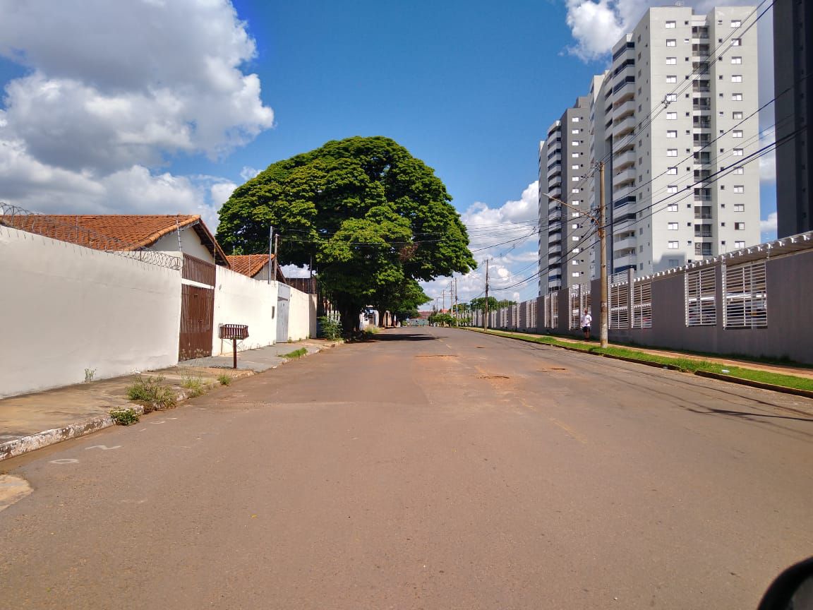 Ruas solitárias de Campo Grande 5